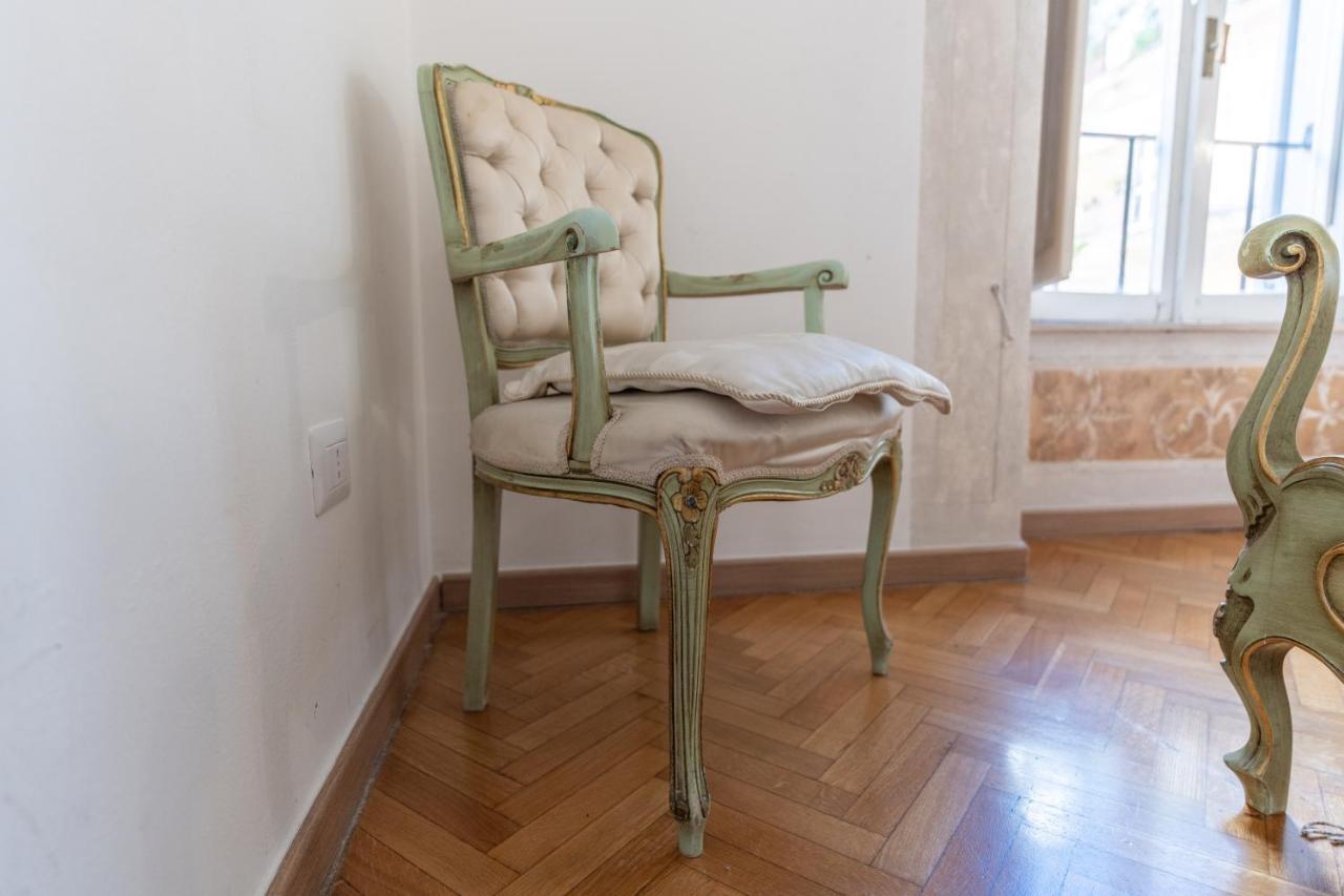Apartamento Palazzo Pamphili Lecca Di Guevara *